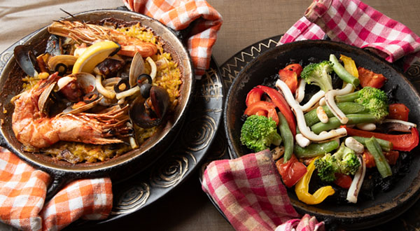 おこげが楽しめる自慢のパエリア◆定番～季節限定品までご用意！