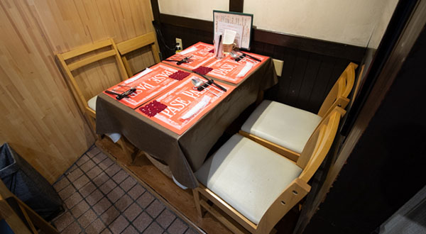 温かみを感じるアットホームな店内◆貸切は10～14名様で対応